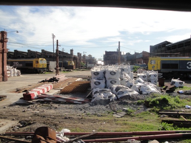Foto: locomotoras españolas de Massaccesi - Remedios de Escalada (Buenos Aires), Argentina