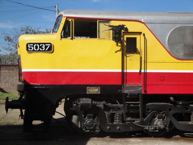Foto: locomotora Baldwin - Remedios de Escalada (Buenos Aires), Argentina