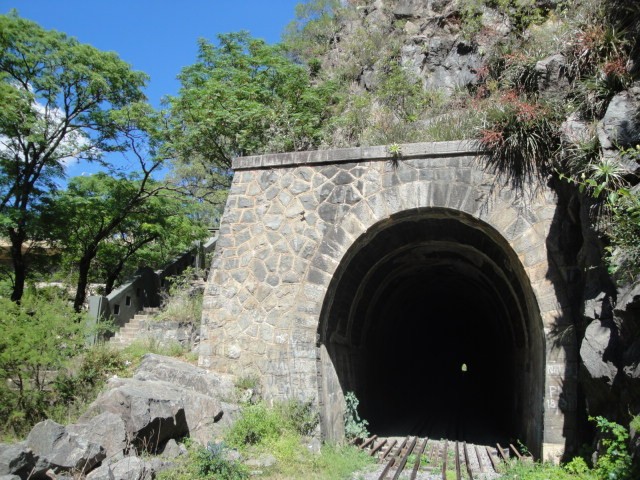 Foto: Túnel de Dique San Roque a Cassafousth, FC Belgrano - Dique San Roque (Córdoba), Argentina