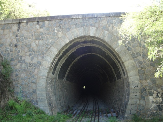 Foto: Túnel de Cassafousth a Dique San Roque, FC Belgrano - Dique San Roque (Córdoba), Argentina