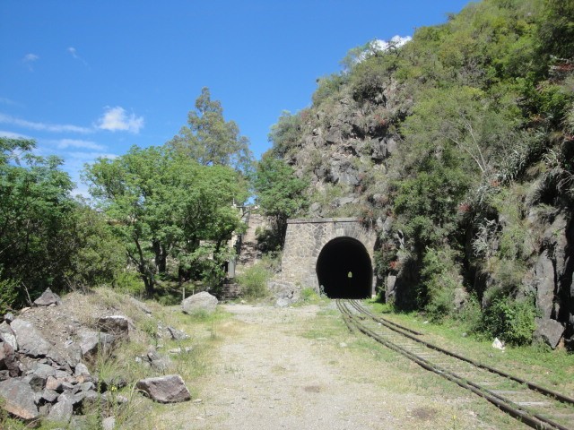 Foto: Túnel de Dique San Roque a Cassafousth, FC Belgrano - Dique San Roque (Córdoba), Argentina