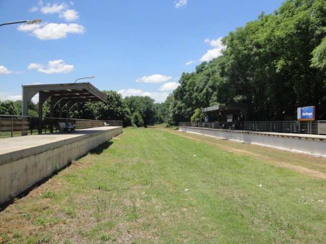Foto: estación San Roque, andenes del Tren de las Sierras - San Roque (Córdoba), Argentina