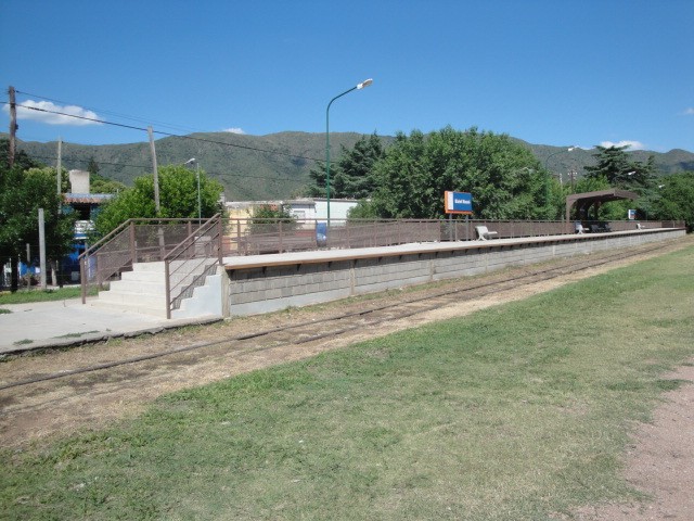 Foto: andén del Tren de las Sierras - Bialet Massé (Córdoba), Argentina