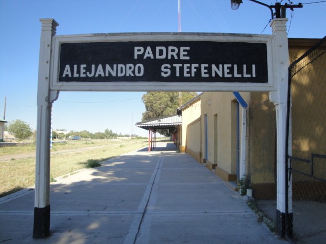 Foto: estación Padre Alejandro Stefenelli, FC Roca - Padre Alejandro Stefenelli (Río Negro), Argentina