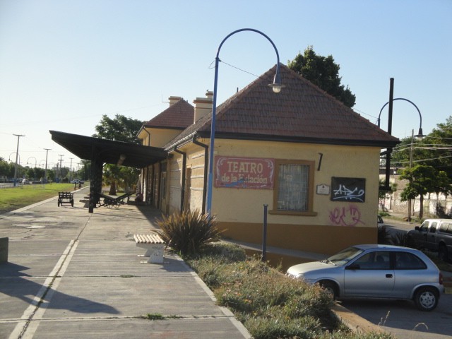 Foto: estación Fuerte General Roca, FC Roca - General Roca (Río Negro), Argentina