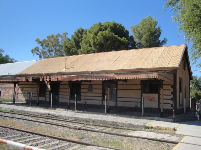 Foto: estación Allen, FC Roca - Allen (Río Negro), Argentina