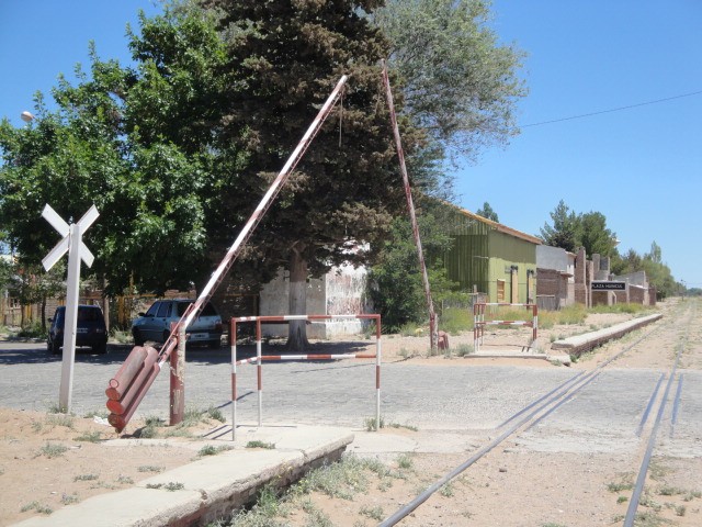 Foto: estación Plaza Huincul, FC Roca - Huincul (Neuquén), Argentina