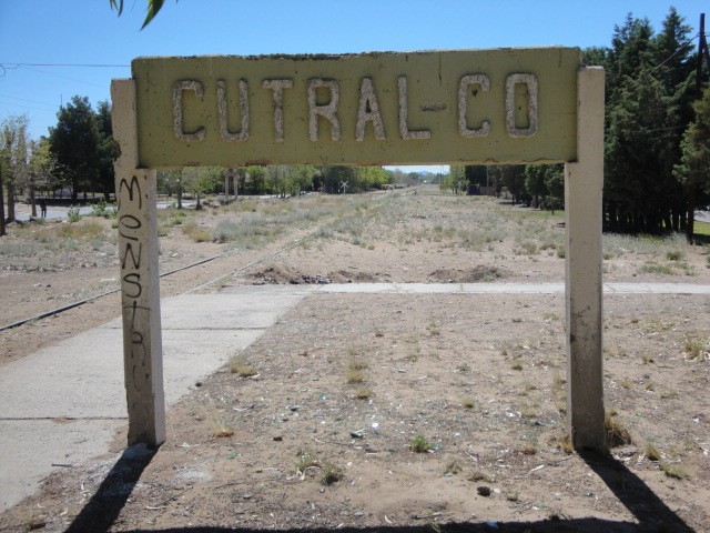 Foto: estación Cutral-Co, FC Roca - Cutral Co (Neuquén), Argentina