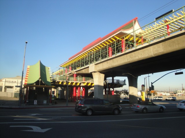 Foto: estación Chinatown, Línea Oro del Metro - Los Ángeles (California), Estados Unidos