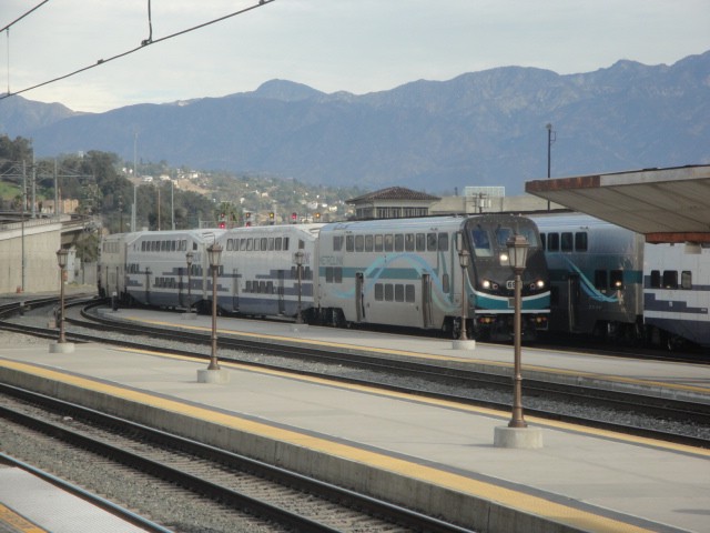 Foto: tren de Metrolink en Union Station - Los Ángeles (California), Estados Unidos