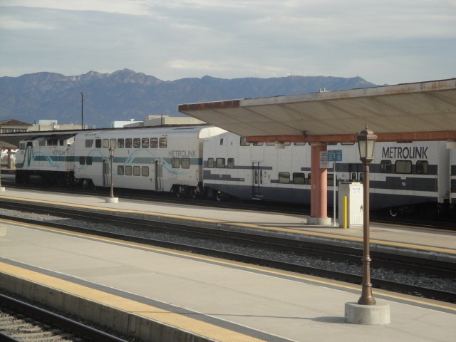 Foto: tren de Metrolink en Union Station - Los Ángeles (California), Estados Unidos