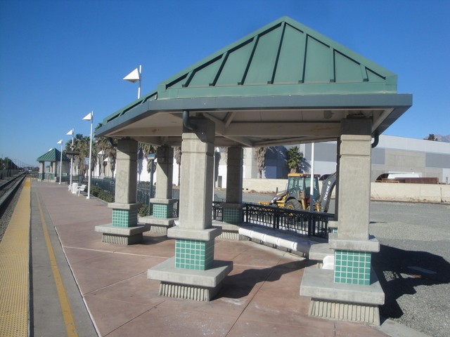 Foto: estación Rancho Cucamonga, de Metrolink - Rancho Cucamonga (California), Estados Unidos