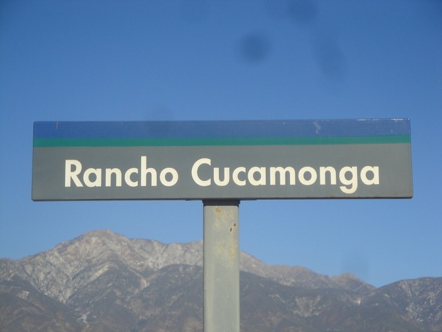 Foto: estación Rancho Cucamonga, de Metrolink - Rancho Cucamonga (California), Estados Unidos