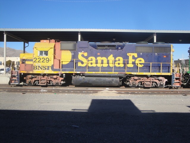 Foto: locomotora del Burlington Northern & Santa Fe, antes del Atchison, Topeka & Santa Fe - El Paso (Texas), Estados Unidos