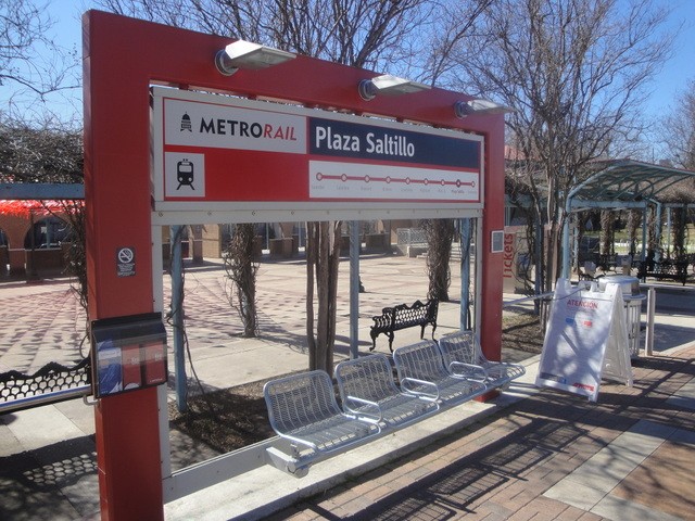 Foto: metrotranvía de Austin, estación Plaza Saltillo - Austin (Texas), Estados Unidos