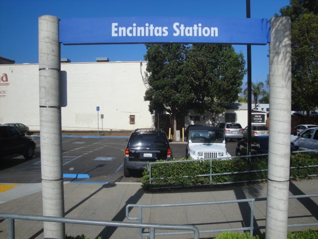 Foto: estación del Coaster - Encinitas (California), Estados Unidos