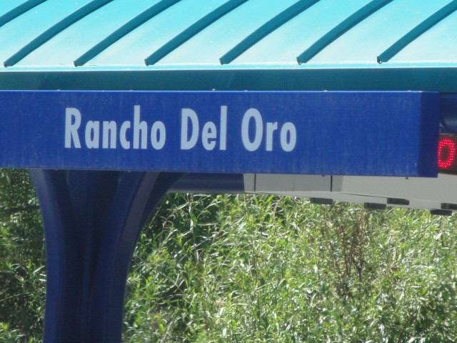 Foto: estación Rancho del Oro, del tren Sprinter - Oceanside (California), Estados Unidos