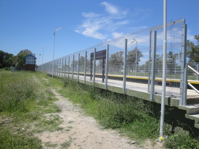 Foto: estación del FC San Martín - Manzanares (Buenos Aires), Argentina
