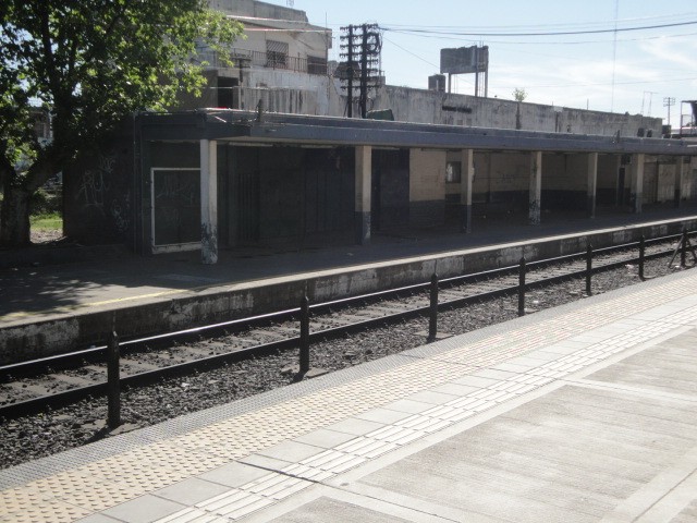 Foto: estación del FC San Martín - San Miguel (Buenos Aires), Argentina