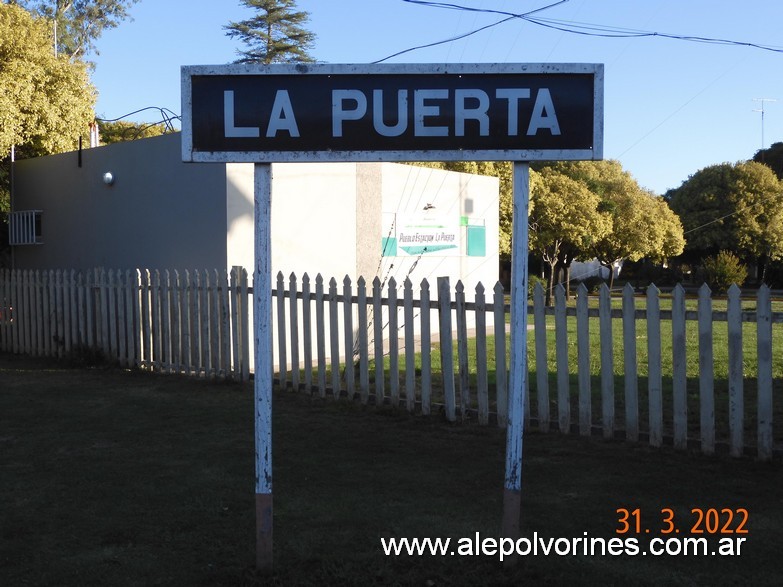 Foto: Estacion La Puerta - La Puerta (Córdoba), Argentina