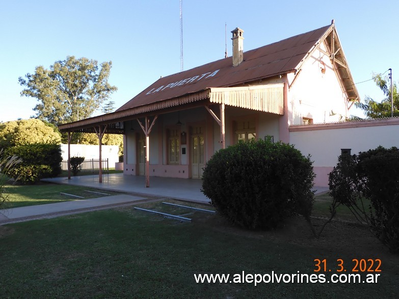 Foto: Estacion La Puerta - La Puerta (Córdoba), Argentina