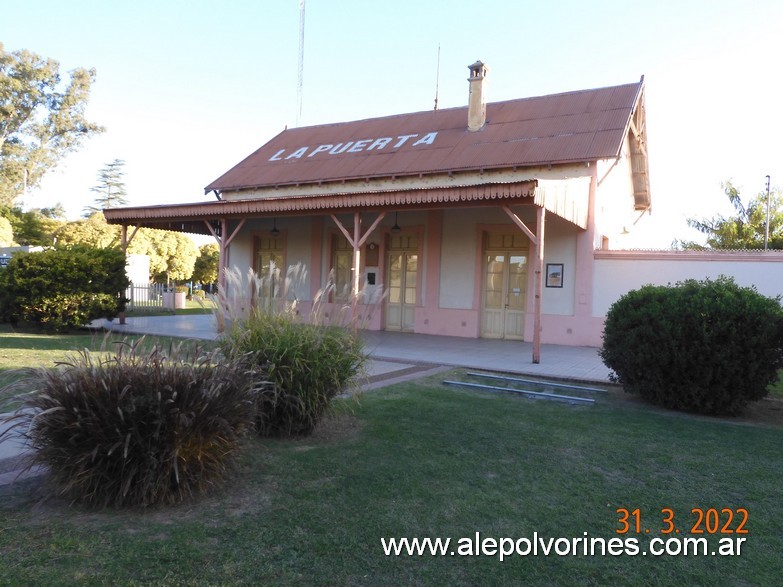 Foto: Estacion La Puerta - La Puerta (Córdoba), Argentina