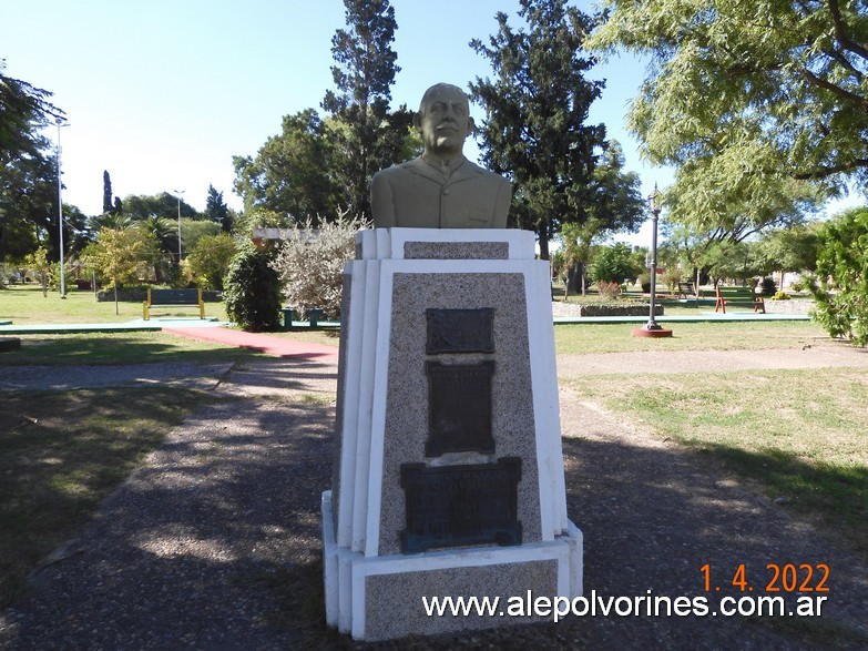 Foto: Colonia San Bartolomé - Busto Bartolome Martina - Colonia San Bartolome (Córdoba), Argentina
