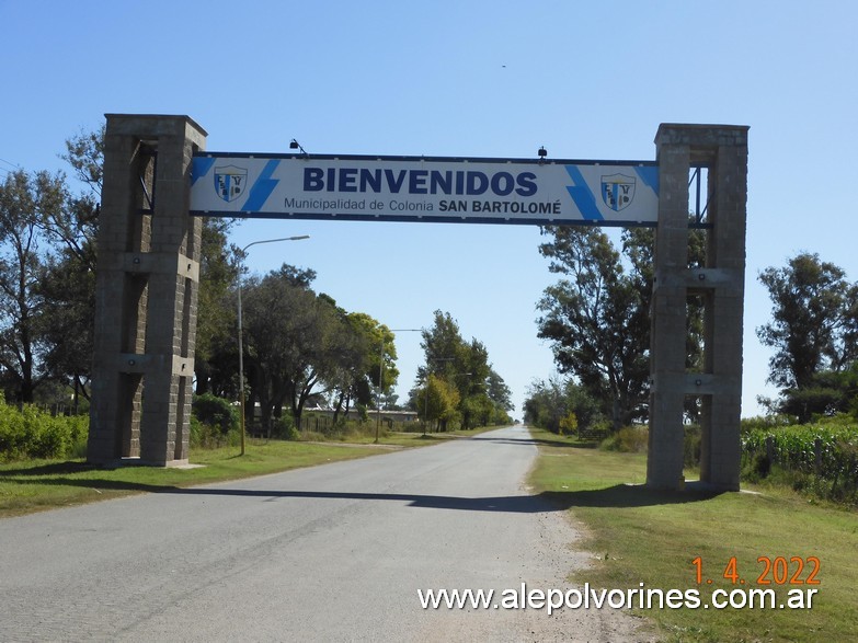Foto: Colonia San Bartolomé - Acceso - Colonia San Bartolome (Córdoba), Argentina
