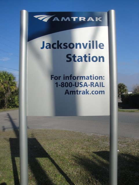 Foto: la estación de Amtrak, en las afueras - Jacksonville (Florida), Estados Unidos