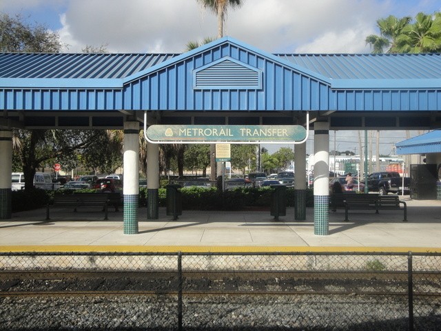 Foto: estación Metrorail Transfer, de Tri-Rail - Hialeah (Florida), Estados Unidos