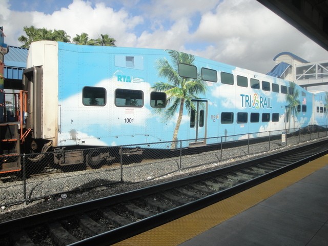 Foto: estación Metrorail Transfer, de Tri-Rail - Hialeah (Florida), Estados Unidos