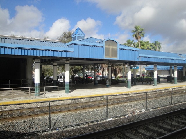 Foto: estación Metrorail Transfer, de Tri-Rail - Hialeah (Florida), Estados Unidos