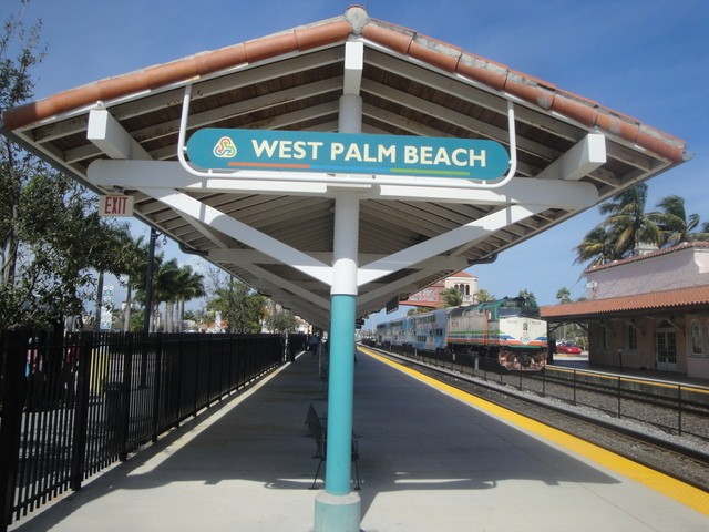 Foto: estación West Palm Beach, Tri-Rail - West Palm Beach (Florida), Estados Unidos