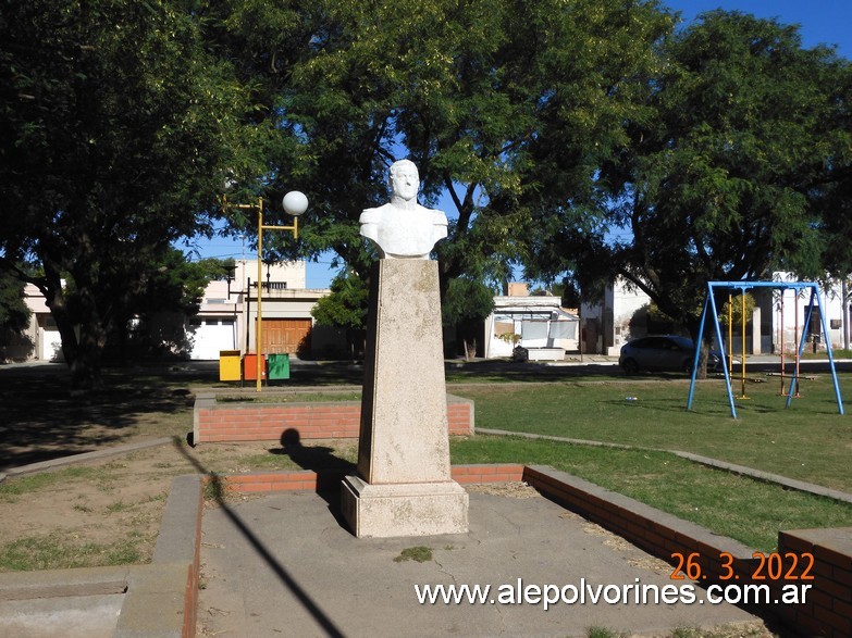 Foto: El Arañado - Busto Gral San Martin - El Arañado (Córdoba), Argentina