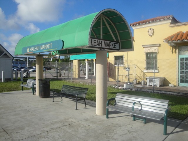Foto: estación Hialeah Market, Tri-Rail - Hialeah (Florida), Estados Unidos