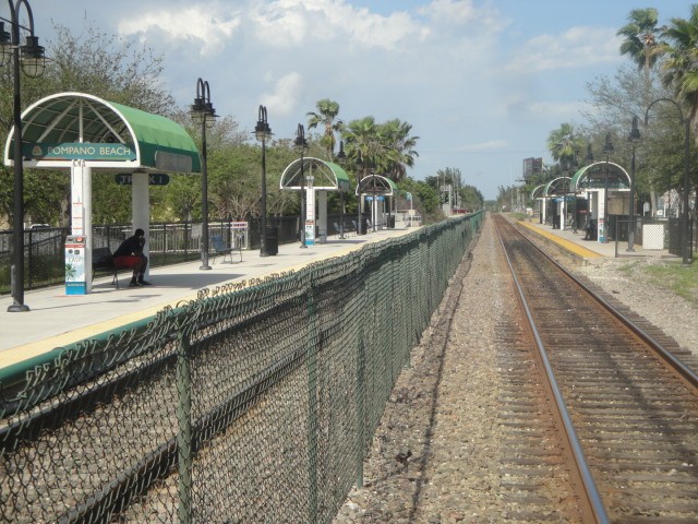 Foto: estación de Tri-Rail - Pompano Beach (Florida), Estados Unidos