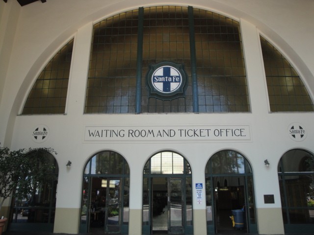 Foto: San Diego Santa Fe Depot, sala de espera y boletería - San Diego (California), Estados Unidos