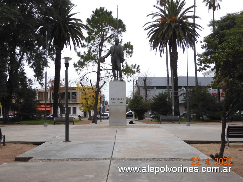 Foto: Santa Lucia ROU - Plaza Tomas Berreta - Santa Lucia (Canelones), Uruguay