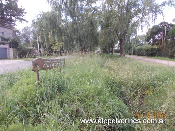 Foto: Pilar - Boulevard Tacuari - Pilar (Buenos Aires), Argentina