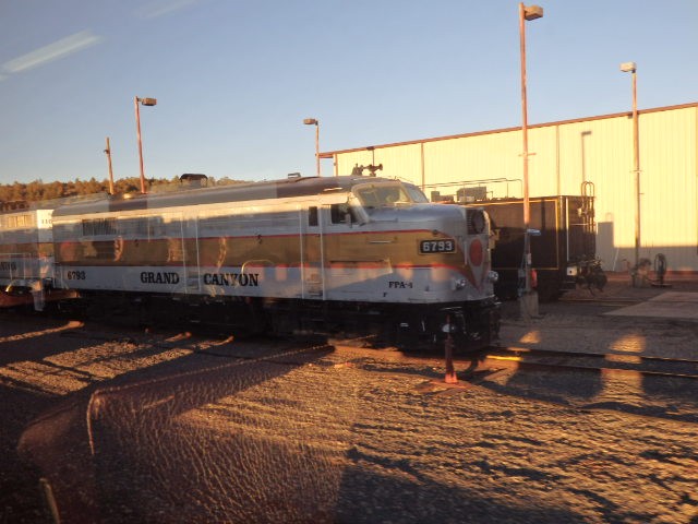 Foto: material rodante en las afueras de Williams - Williams (Arizona), Estados Unidos