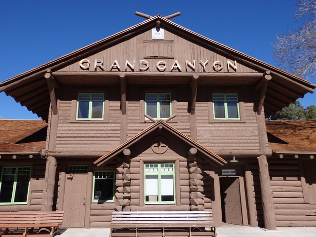 Foto: estación del tren turístico Grand Canyon Railway - Grand Canyon Village (Arizona), Estados Unidos