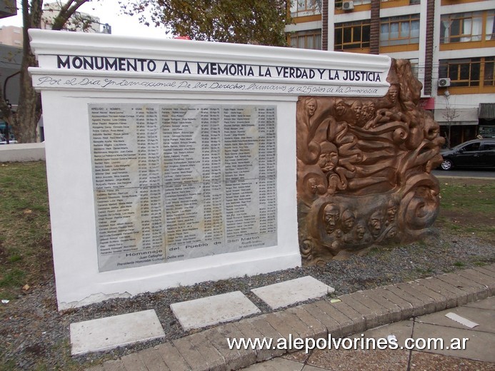 Foto: San Martin - Monumento Memoria Verdad Justicia - San Martin (Buenos Aires), Argentina