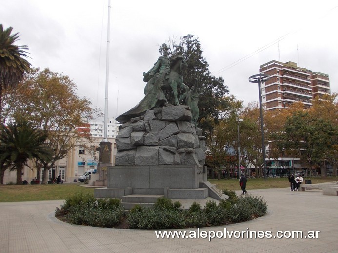 Foto: San Martin - Monumento General San Martin - San Martin (Buenos Aires), Argentina