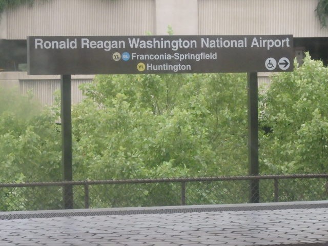 Foto: nomenclador de estación del Metro - Arlington (Virginia), Estados Unidos