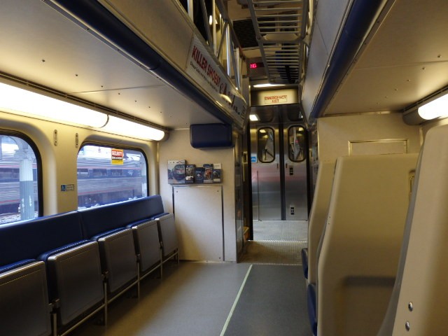 Foto: tren VRE (Virginia Railway Express) - Washington (Washington, D.C.), Estados Unidos