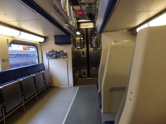 Foto: tren VRE (Virginia Railway Express) - Washington (Washington, D.C.), Estados Unidos