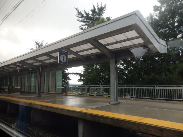 Foto: andén de la estación Elizabethtown, en alto nivel - Elizabethtown (Pennsylvania), Estados Unidos