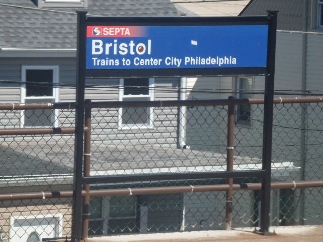 Foto: nomenclador de estación - Bristol (Pennsylvania), Estados Unidos