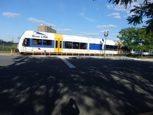 Foto: Tren de la River Line (NJ Transit) - Camden (New Jersey), Estados Unidos