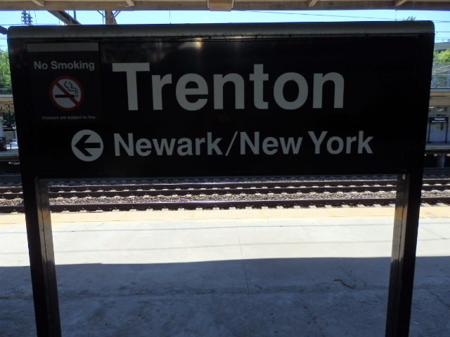 Foto: nomenclador de New Jersey Transit - Trenton (New Jersey), Estados Unidos